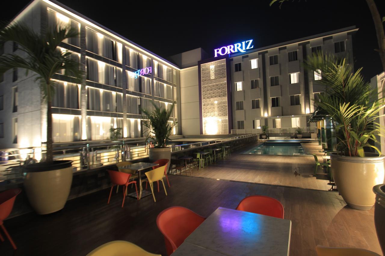 Forriz Hotel יוגיאקרטה מראה חיצוני תמונה