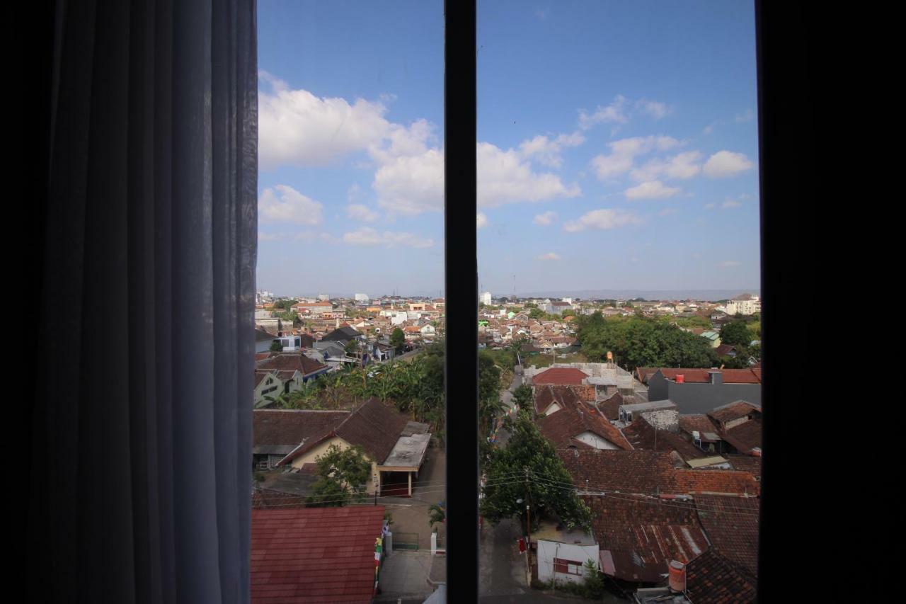 Forriz Hotel יוגיאקרטה מראה חיצוני תמונה